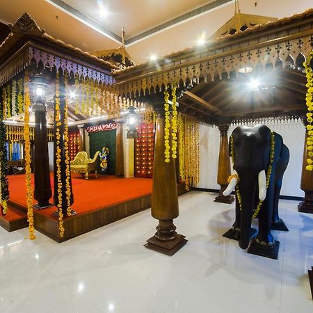 Hotel Guruvayur Darshan Eksteriør bilde