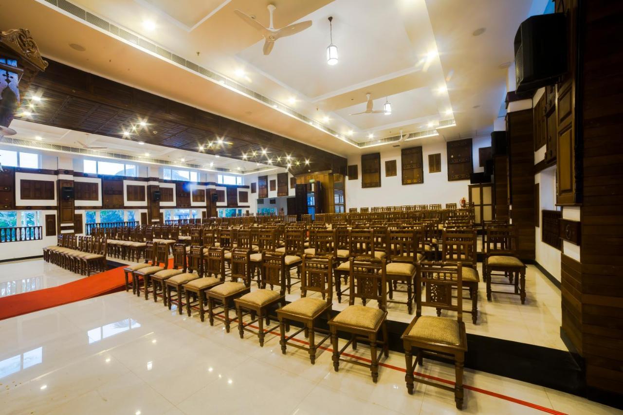Hotel Guruvayur Darshan Eksteriør bilde