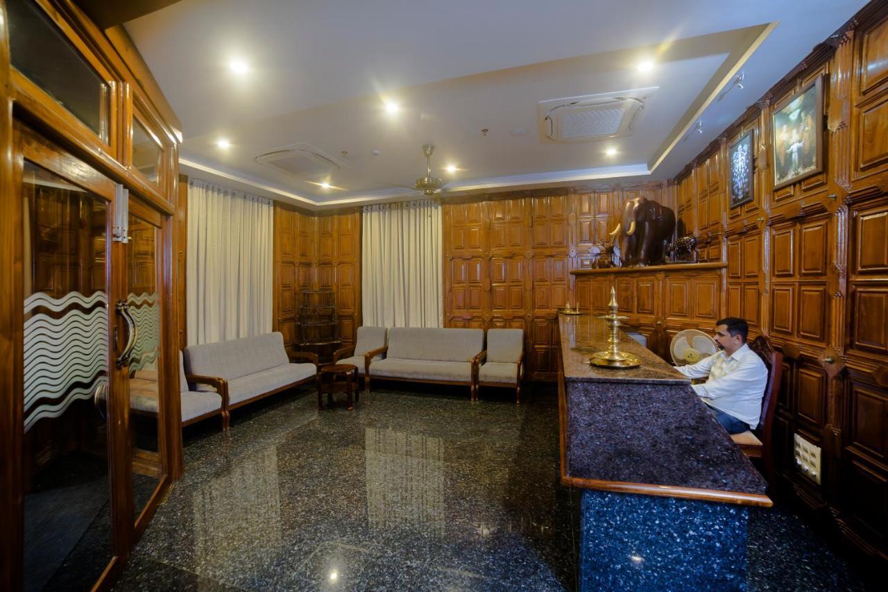Hotel Guruvayur Darshan Eksteriør bilde